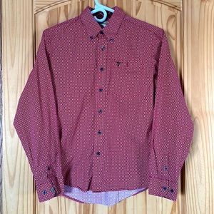 Wrangler 20X Boys size XL button down the front dress shirt. Deeper red color